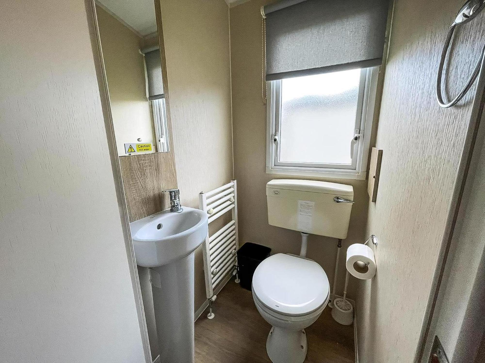 Great 6 Berth Caravan Nearby The Beach In Walton-On-The-Naze Ref 17181X Exterior photo